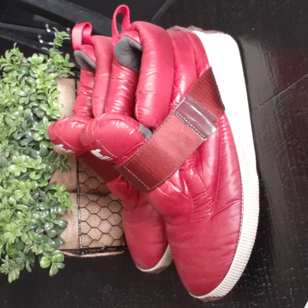 SOREL PUFFY SNEAKERS WATERPROOF